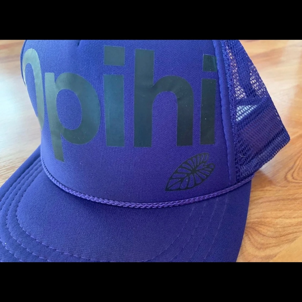 Hawaiian trucker cap - Picture 3 of 7